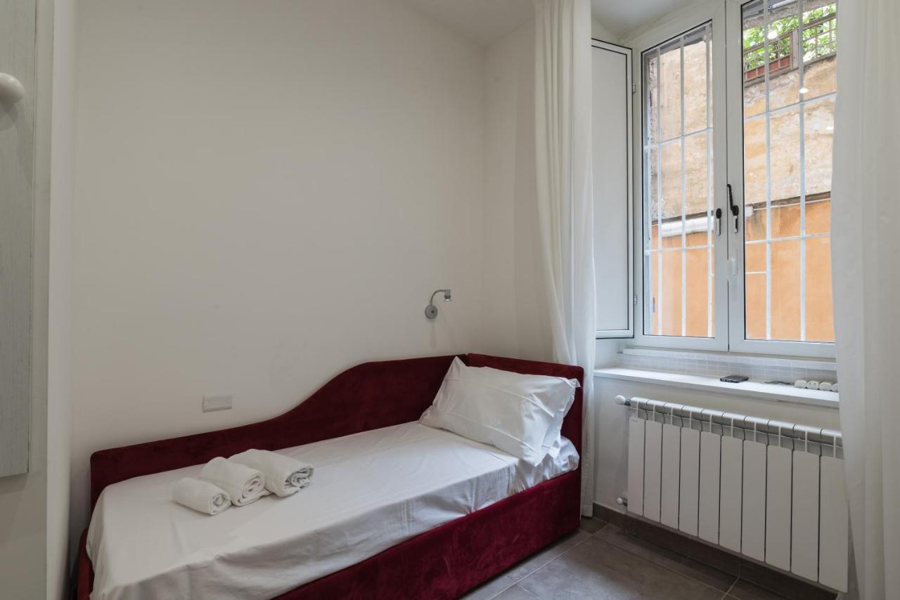 Bed&Bikerome Giulio Cesare Bed and Breakfast Exteriör bild